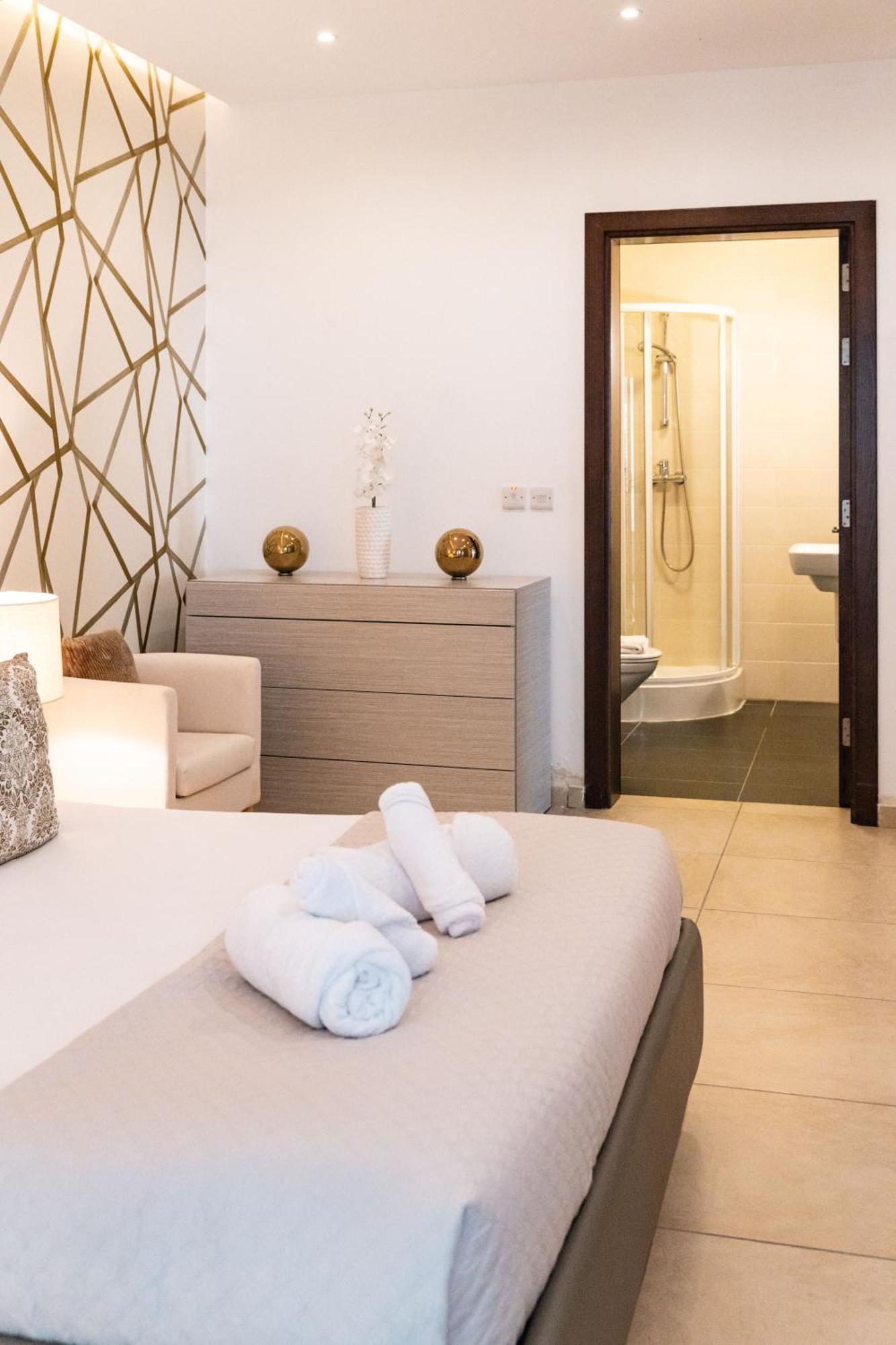 Luxury Seafront 3Br With Pool By Arcobnb Sliema Eksteriør bilde