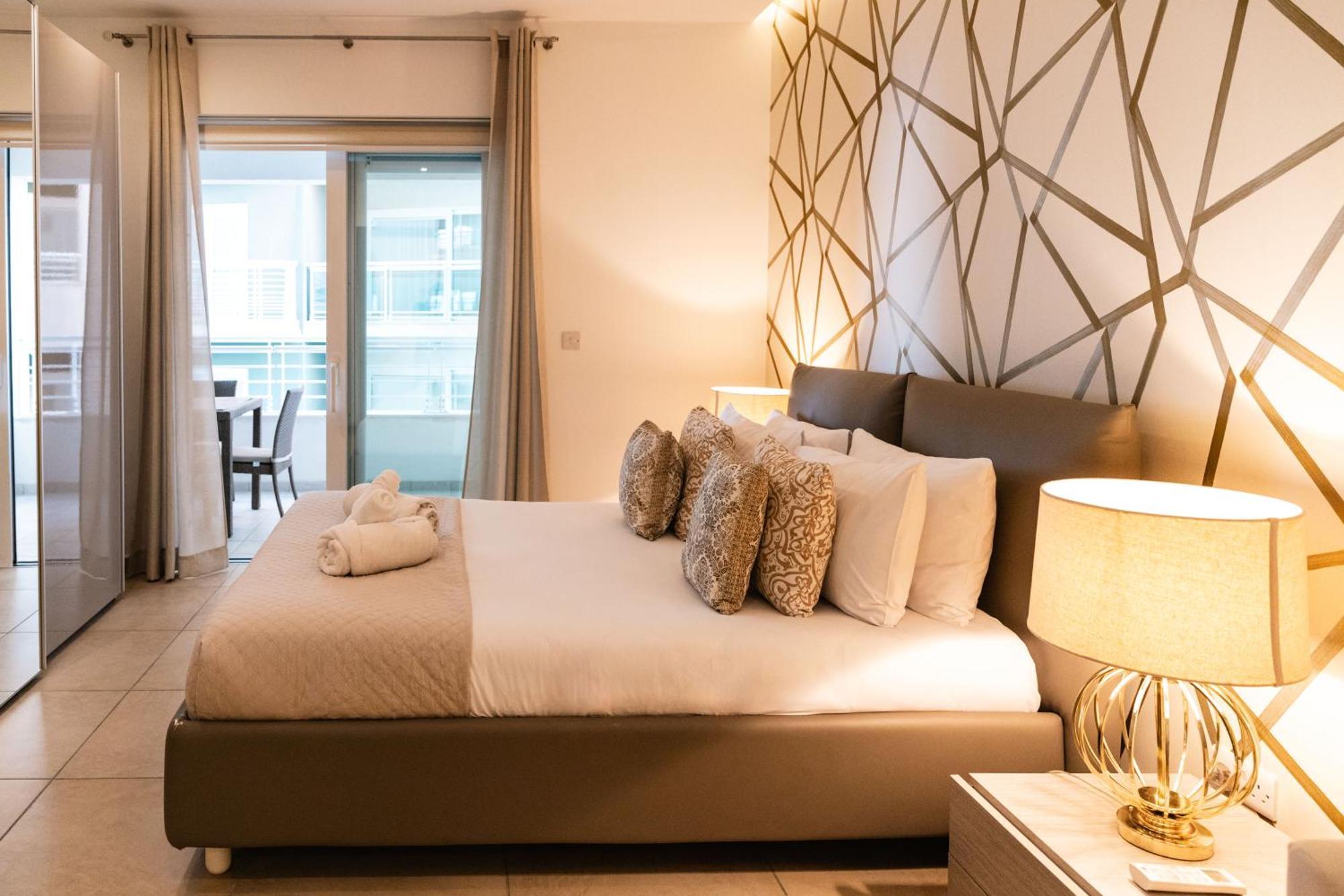 Luxury Seafront 3Br With Pool By Arcobnb Sliema Eksteriør bilde