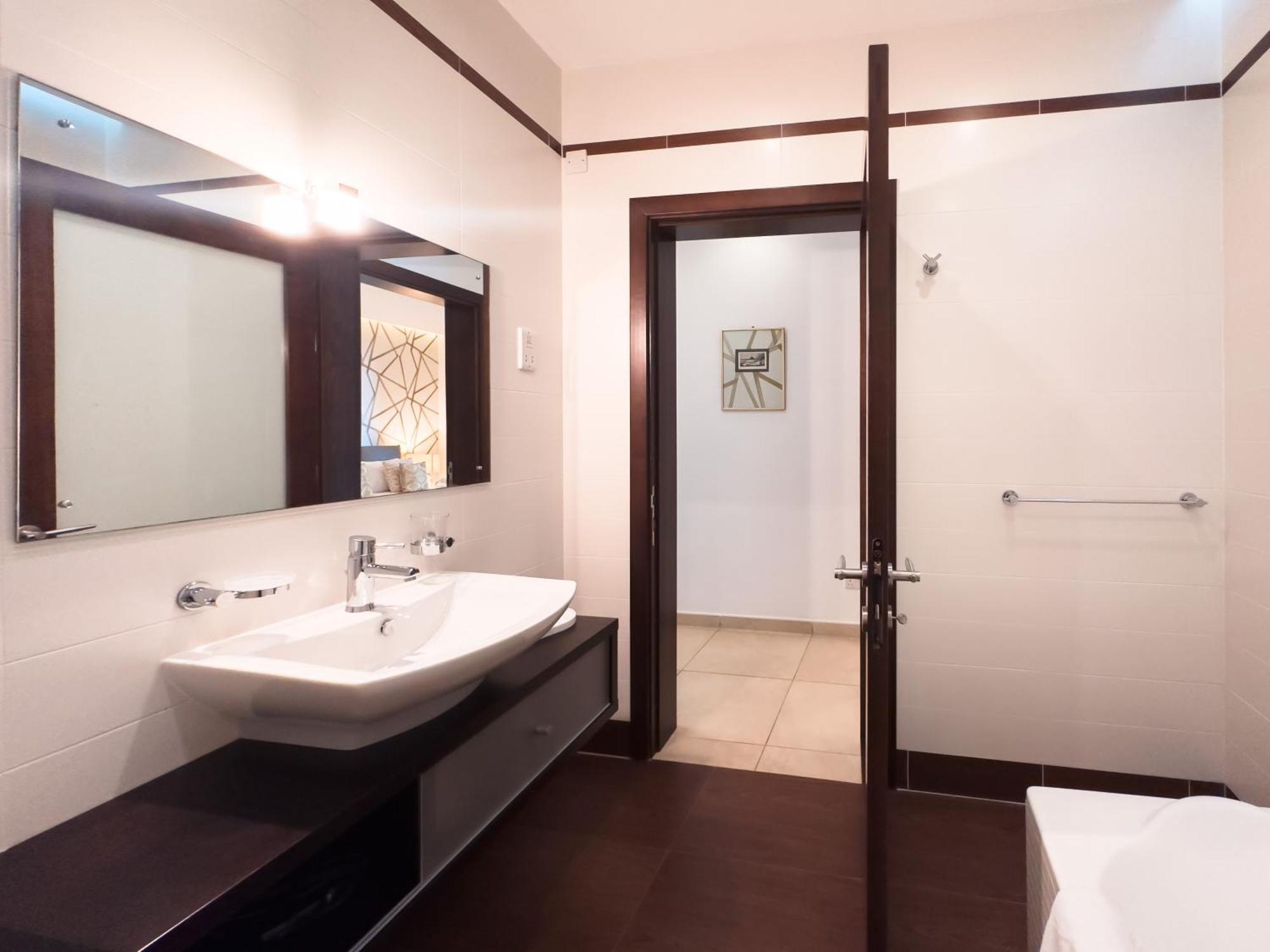 Luxury Seafront 3Br With Pool By Arcobnb Sliema Eksteriør bilde