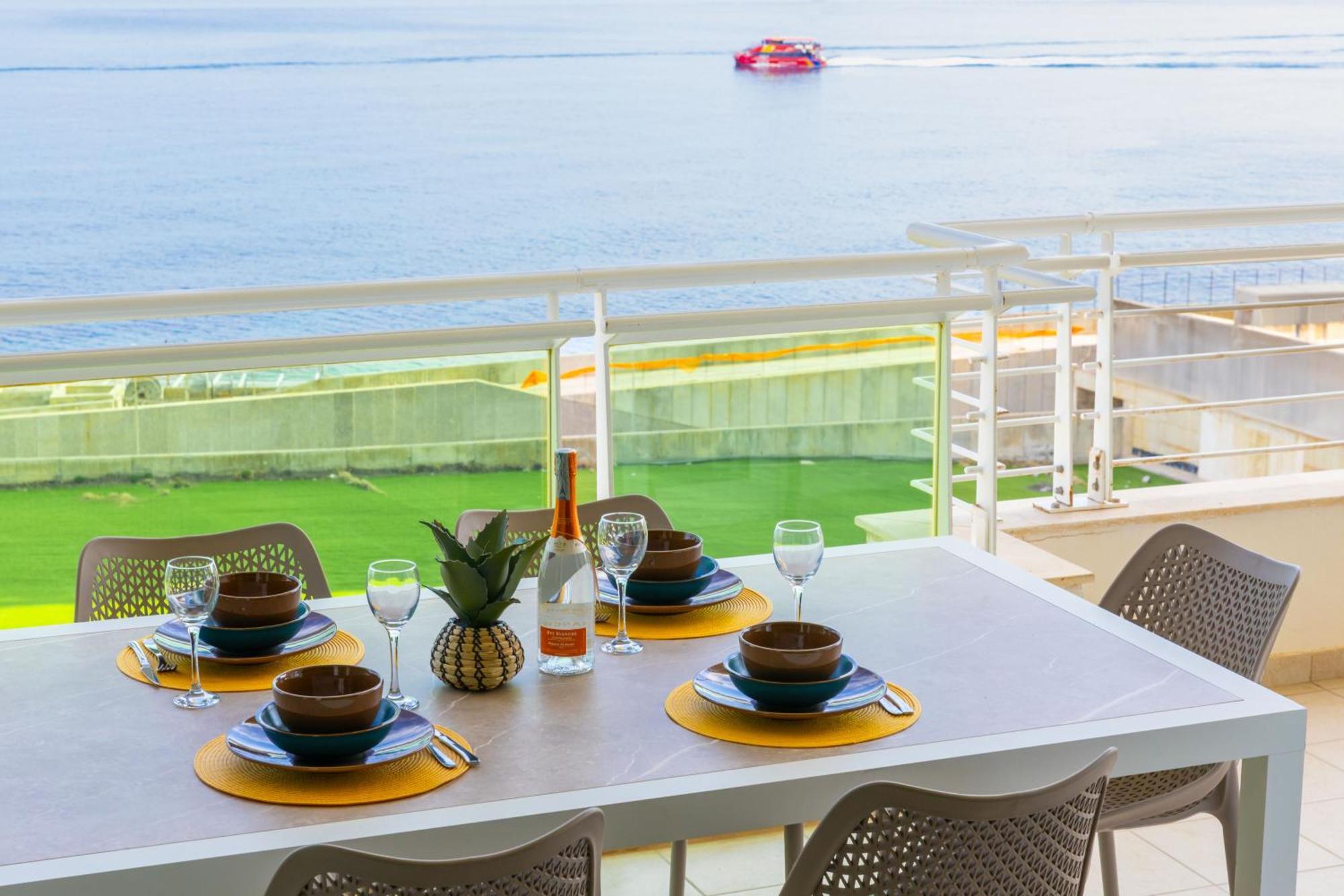 Luxury Seafront 3Br With Pool By Arcobnb Sliema Eksteriør bilde